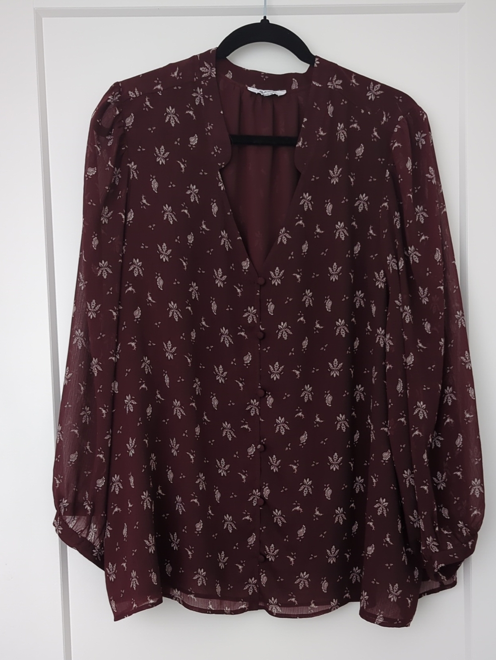 Reitmans Maroon Floral V-Neck Blouse